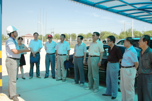 酒泉市人大常委會領(lǐng)導來公司檢查科學技術(shù)進步“一法一條例”實施情況