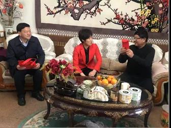 敦煌種業(yè)領(lǐng)導(dǎo)看望慰問公司老干部、老黨員及困難黨員職工